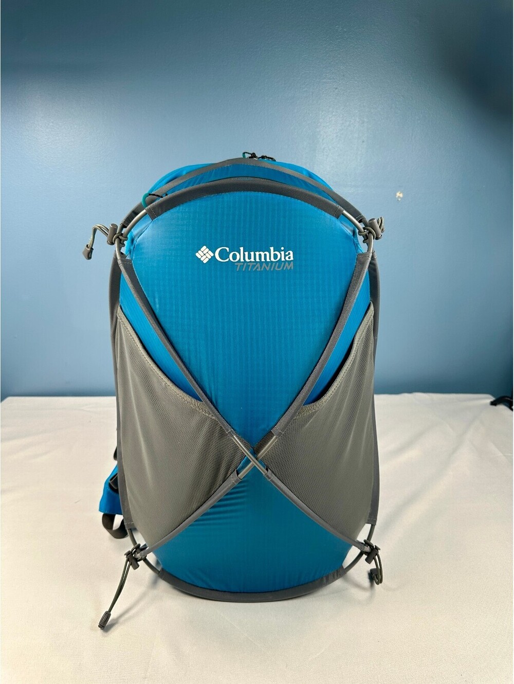 Columbia Titanium Omni-Shield Hiking Backpack Blue Grey Unisex O/S NWT